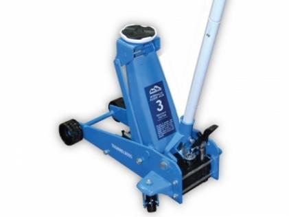 Виды и критерии выбора подкатного домкрата для легковых автомобилей Виды и критерии выбора подкатного домкрата для легковых автомобилей